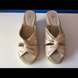 Johnston&Murphy sandals